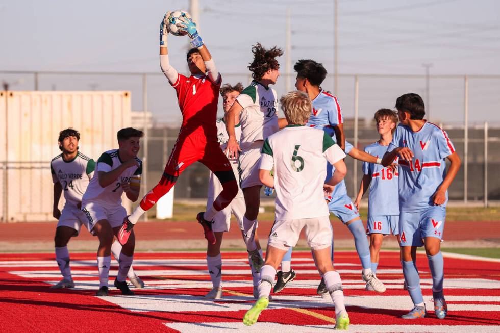 Western’s goalie Adrian Reyes (1) catches the ball after a corner kick shot taken by Pal ...