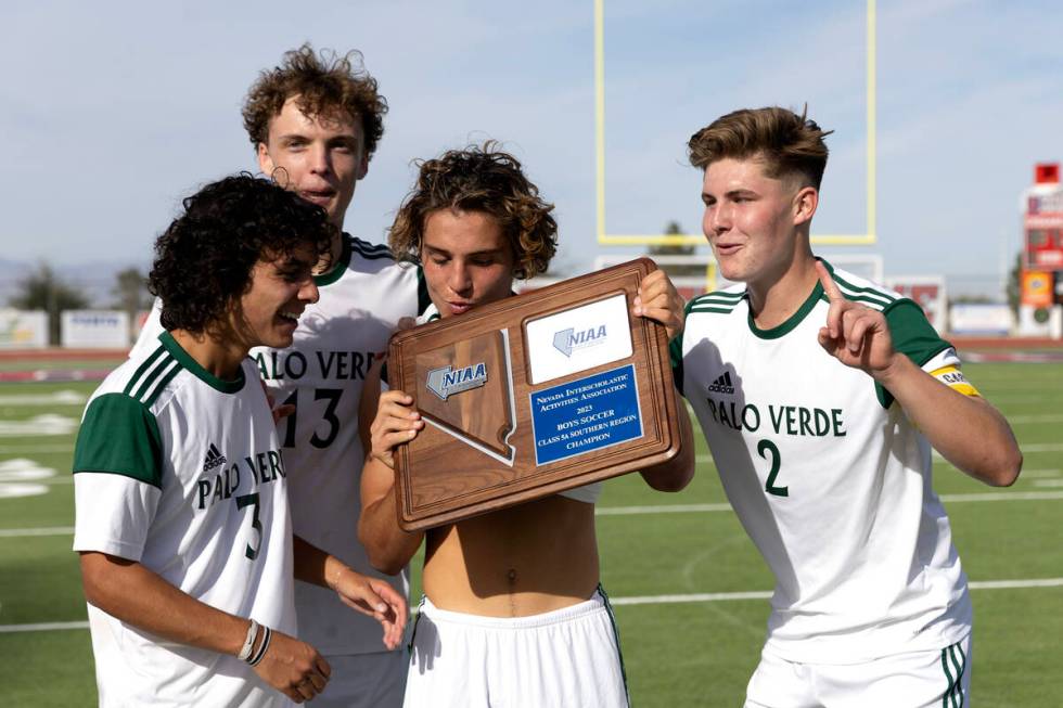 Palo Verde celebrates their win in a Class 5A Southern Region boys soccer final game against Co ...