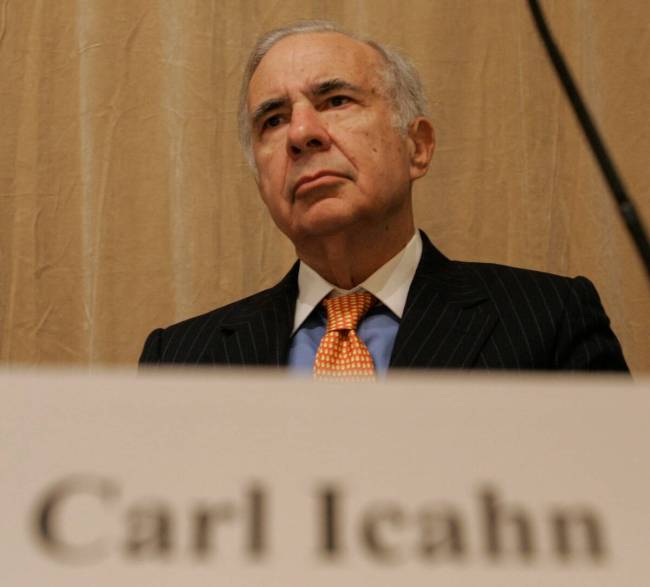 FILE*** Financier Carl Icahn attends a news conference Feb. 7, 2006 in a New York file photo. ...