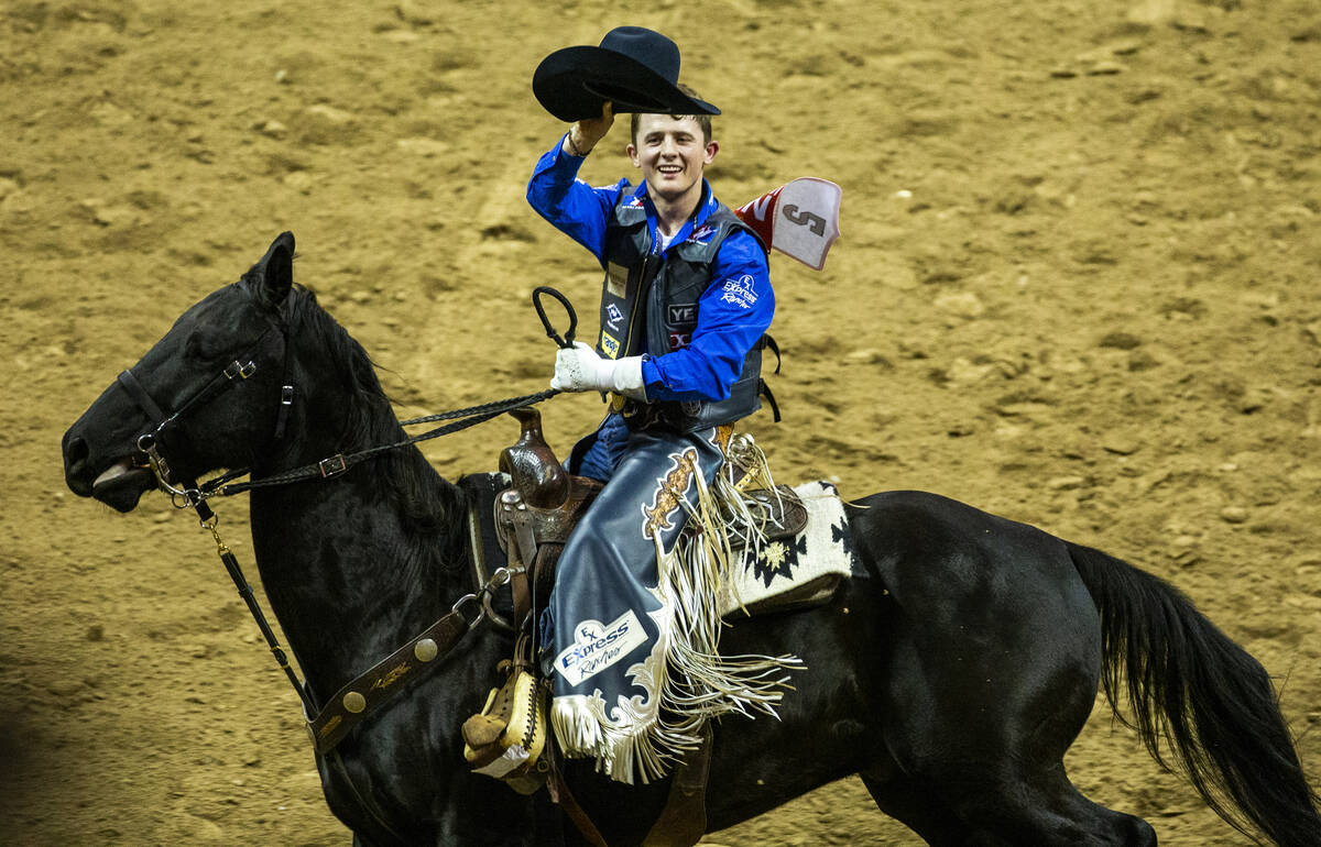 Stetson Wright salutes the crowd during the National Finals Rodeo in 2019. (L.E. Baskow/Las Veg ...
