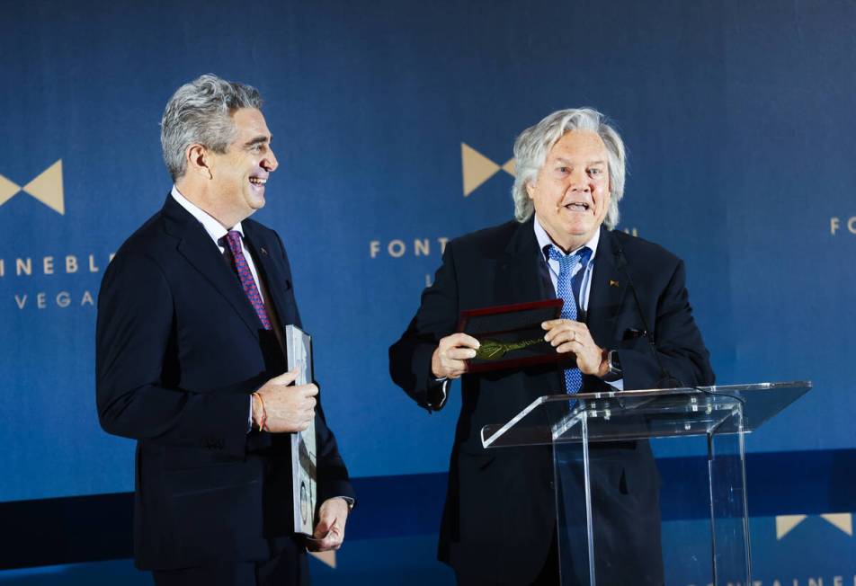 Clark County Commissioner Tick Segerblom, right, awards Jeffrey Soffer, Fontainebleau chairman ...