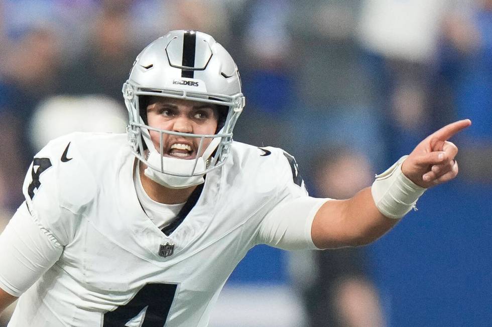 Las Vegas Raiders quarterback Aidan O'Connell (4) calls a play during the first half of an NFL ...