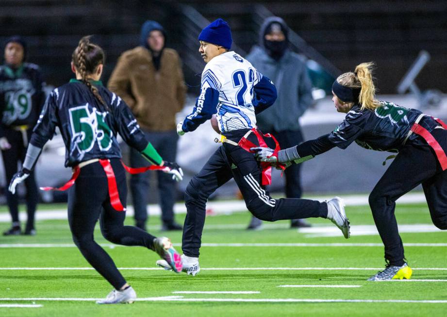 Centennial (22) Palo Verde (82) during the second half of their NIAA flag football game on Frid ...