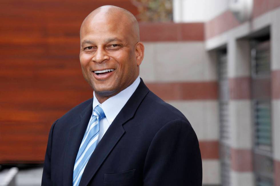 NFL legend Ronnie Lott is joining with fellow legend Marcus Allen to present a dinner fundraise ...