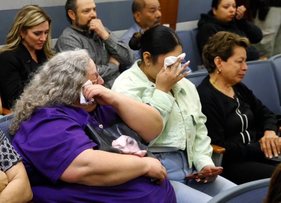 Tonette Maria Mendoza, left, the mother of murder victim Melissa Mendoza, and Jessica Chicas, c ...