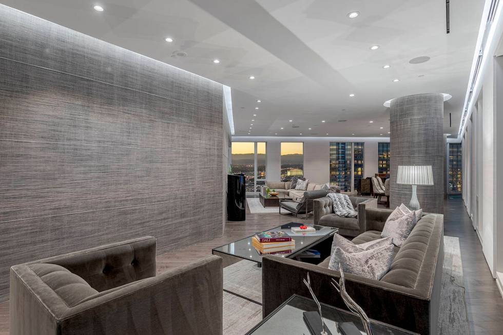 This $9.5 million Waldorf Astoria penthouse closed in early January. (BHHS)