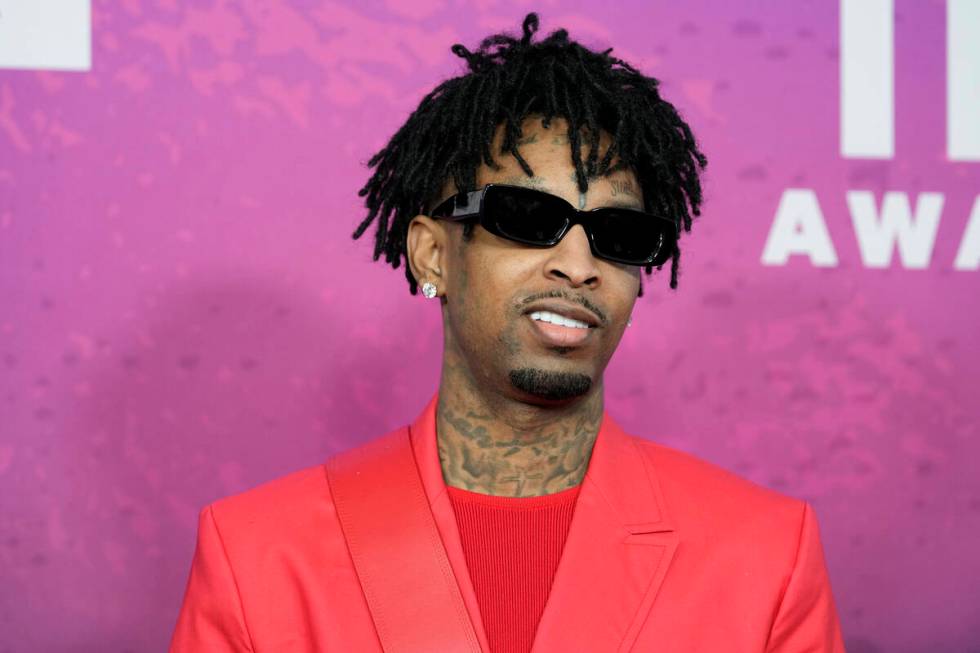 21 Savage arrives to the Soul Train Music Awards at the Apollo Theater on Saturday, Nov. 20, 20 ...