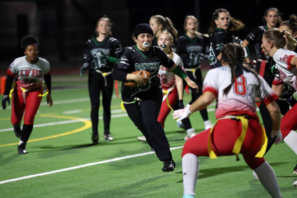 Palo Verde quarterback Jordan Katz (6) runs the ball during a Class 5A state quarterfinal flag ...