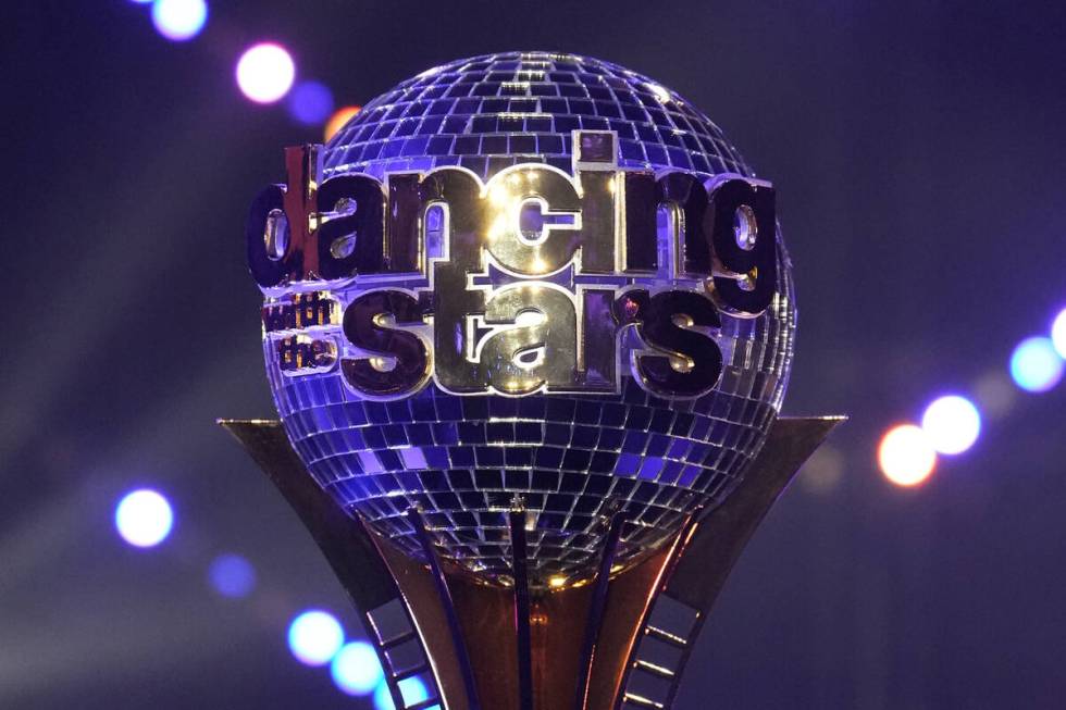 DANCING WITH THE STARS - “Finale - 3211” – In a series first, the finale e ...
