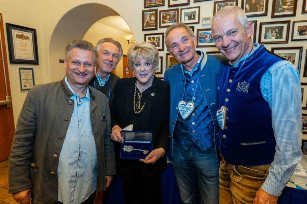 Las Vegas Mayor Carolyn Goodman is shown with Hofbräuhaus Las Vegas owners Stefan Gastager, Kl ...