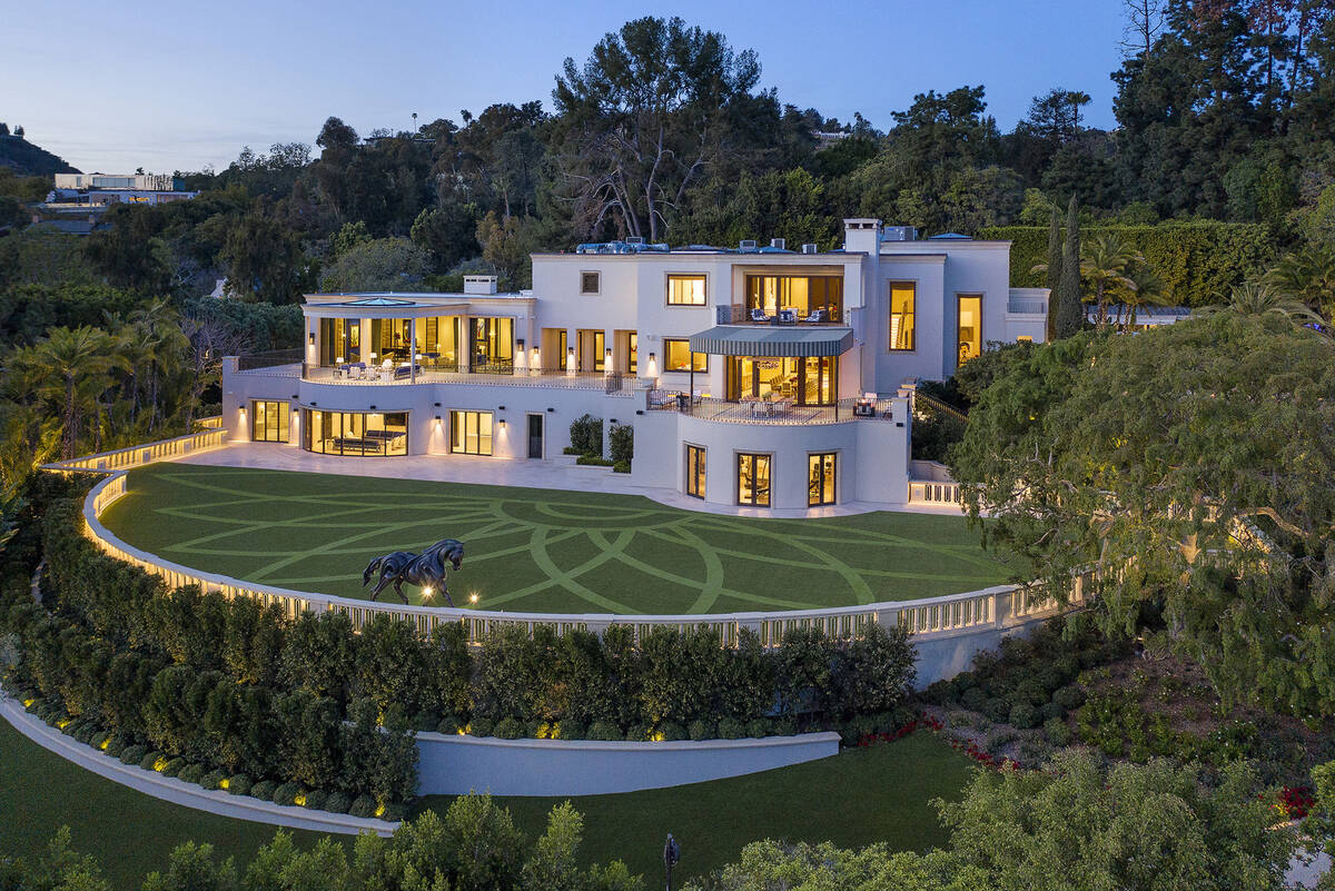 Casino developer Steve Wynn has dropped the price on his Beverly Hills mansion. (Jim Bartsch/Hi ...