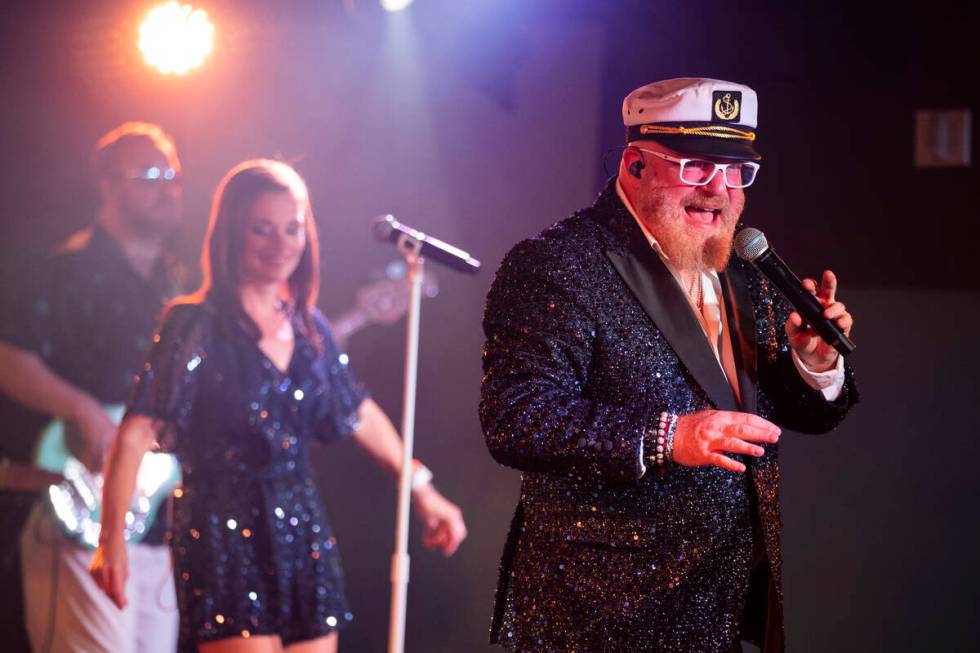 Kevin Sucher of The Docksiders performs during a show at the Rio hotel-casino in Las Vegas, Sat ...