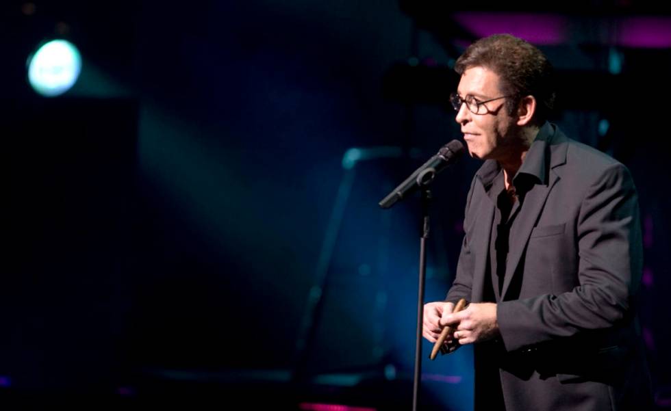 Danny Gans does an impression of George Burns at the Encore Theater on Feb. 6, 2009. (Las Vegas ...