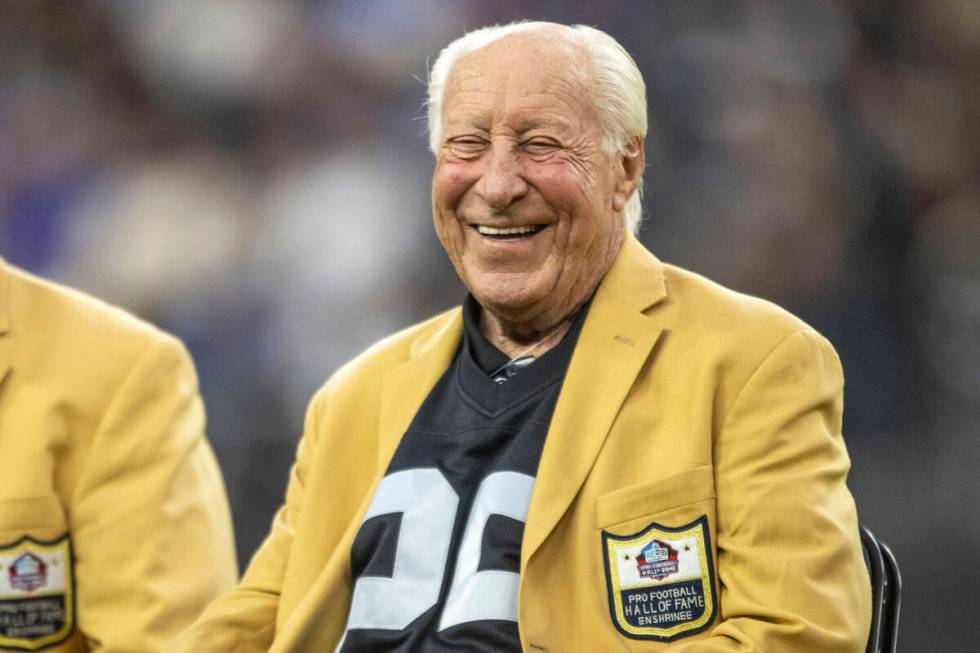 Raiders Hall of Fame wide receiver Fred Biletnikoff on the field during a halftime ceremony dur ...