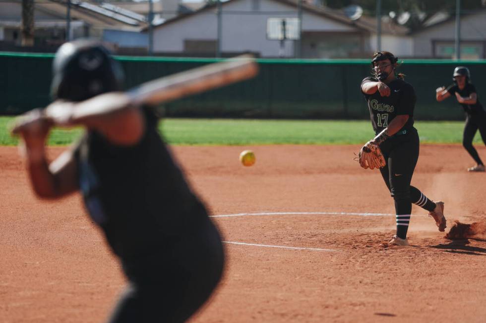 Green Valley pitcher Mia Mor Hernandez (17) pitches the ball during a softball game between Sil ...