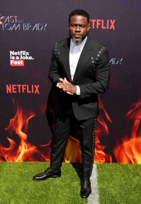 Host Kevin Hart poses at "The Greatest Roast of All Time: Tom Brady" at the Kia Forum ...