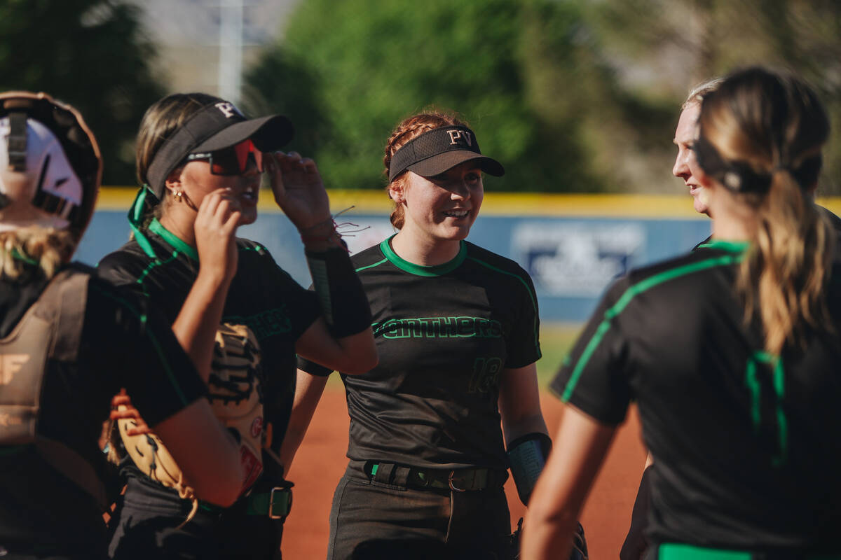 Palo Verde players cheer at the end of an inning during a Class 5A Southern Region high school ...