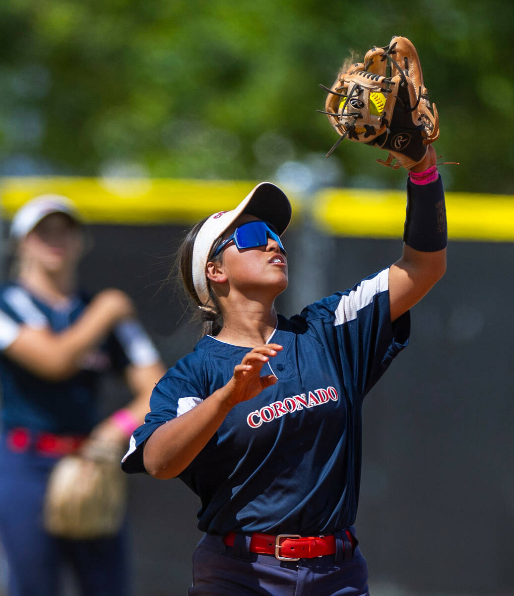 Coronado outfielder Summer Gilliam (3) grabs a fly ball against Palo Verde during the fifth in ...