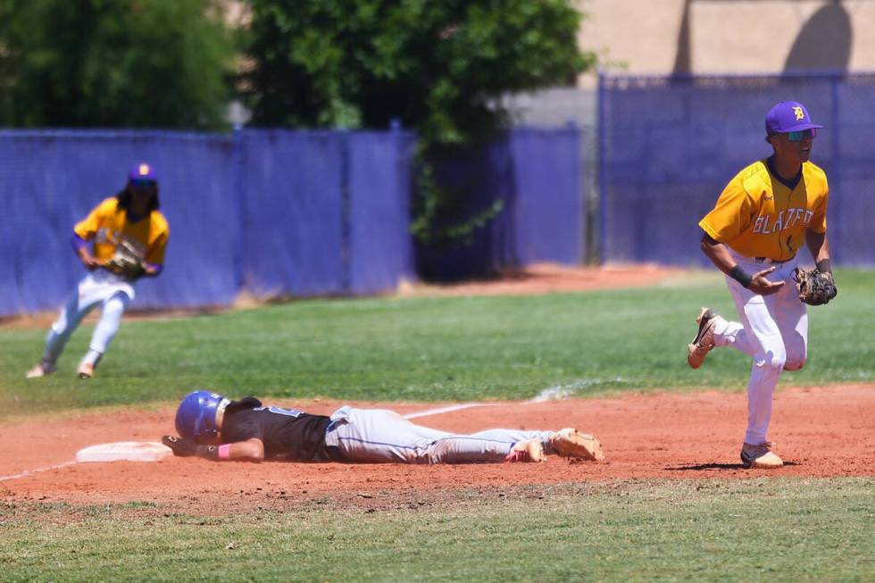 Sierra Vista outfielder Jayson Schmeisser (27) reacts after Durango third baseman Javel Bosque ...