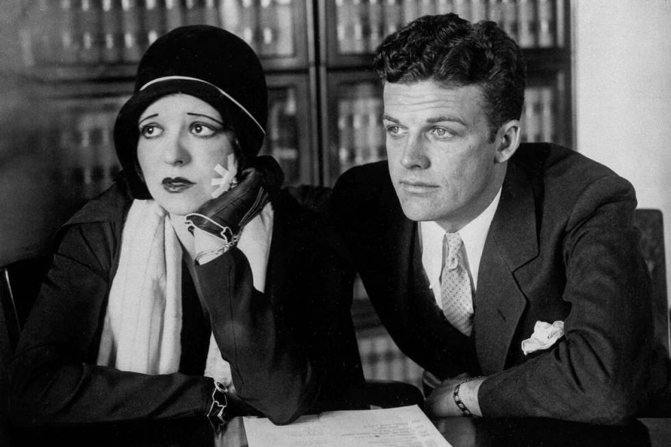 Clara Bow and Rex Bell during Los Angeles Superior Court, Jan. 14, 1931 when her former secret ...