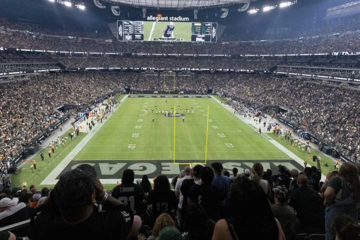 The Raiders play the Green Back Packers at Allegiant Stadium on October 9, 2023. (Heidi Fang/L ...