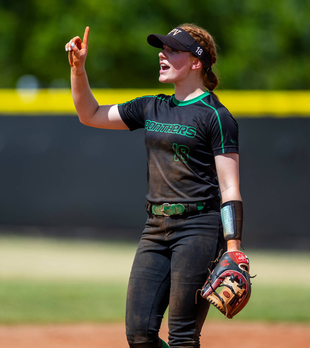 Palo Verde infielder Mya Bartlett (18) signals to the outfielders against Coronado during the f ...