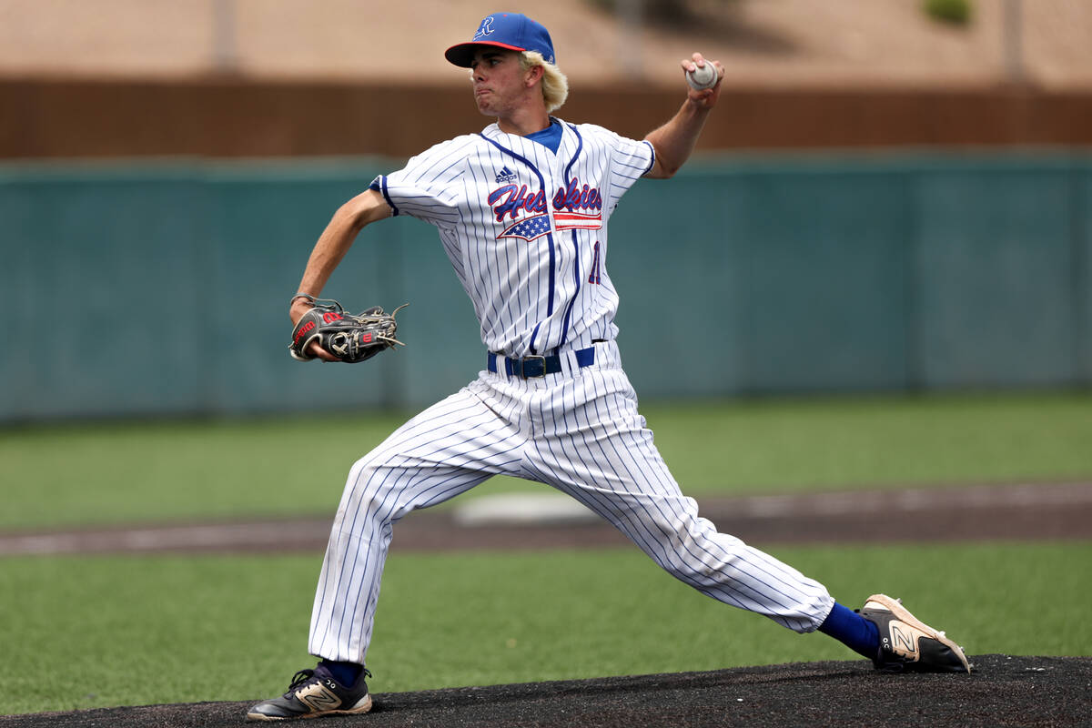 Reno pitcher Zackary Silverman (11) throws to Palo Verde during a Class 5A baseball state title ...