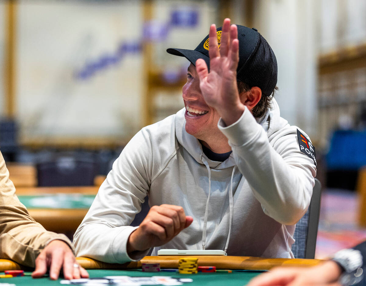 Daniel Weinman waves to another player during the WSOP opening event Champions Reunion No-Limit ...