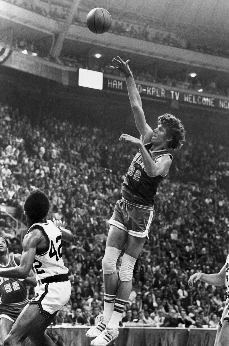 UCLA center Bill Walton (32) shoots for two of his record 44 points against Memphis State in th ...