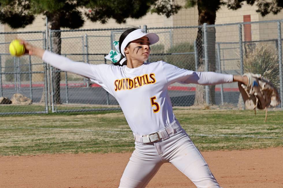 Eldorado pitcher Erica Madrid delivers during the second inning of a softball game against Dese ...