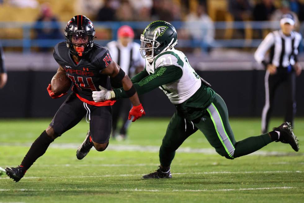 Vipers wide receiver Cinque Sweeting runs during an XFL game at Cashman Field on Saturday, Marc ...