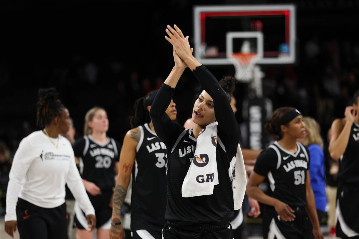 Las Vegas Aces forward Alysha Clark (7) claps to the crowd after the Aces lost a WNBA basketbal ...