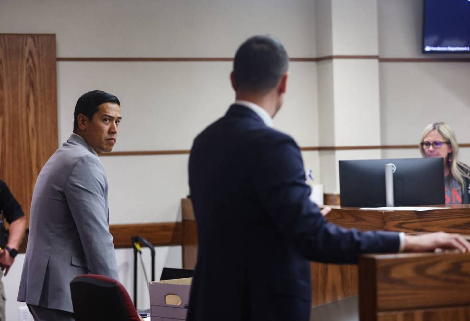 Clark County Deputy district attorney Alexander Quagge listens as defense attorney Thomas Moska ...