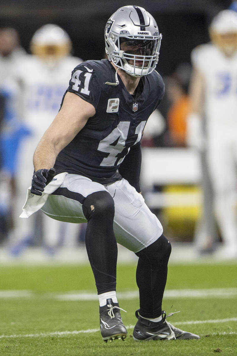 Raiders linebacker Robert Spillane (41) defends during the first half of an NFL game against th ...