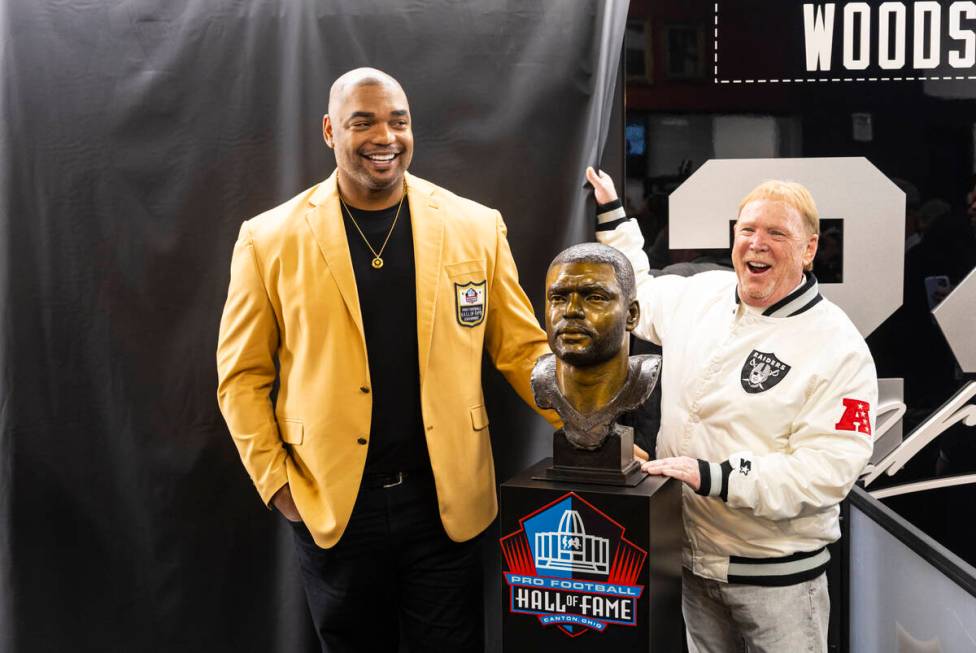 Former Raiders defensive lineman Richard Seymour, a member of the Pro Football Hall of Fame Cla ...