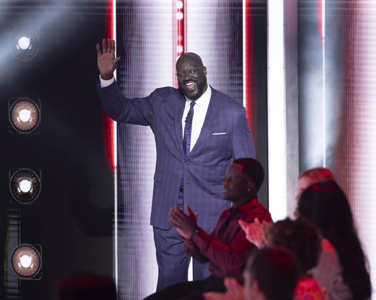 Shaquille O'Neal and Gina Rodriguez test contestants knowledge on 13 true-or-false trivia quest ...