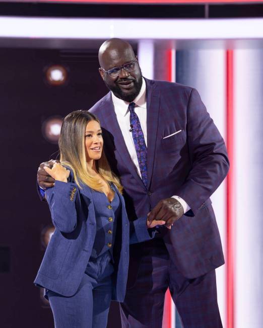 Shaquille O'Neal and Gina Rodriguez test contestants knowledge on 13 true-or-false trivia quest ...