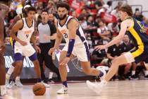 Phoenix Suns power forward David Roddy (21) moves the ball up the court against the Indiana Pac ...