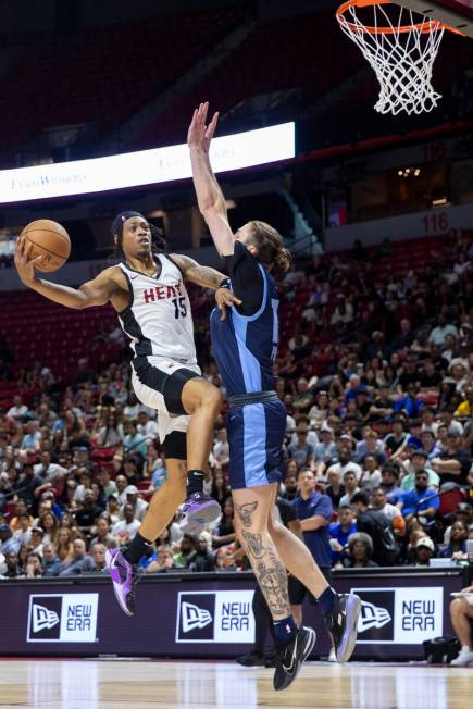 Miami Heat guard Alondes Williams (15) attempts a layup during the NBA Summer League Championsh ...