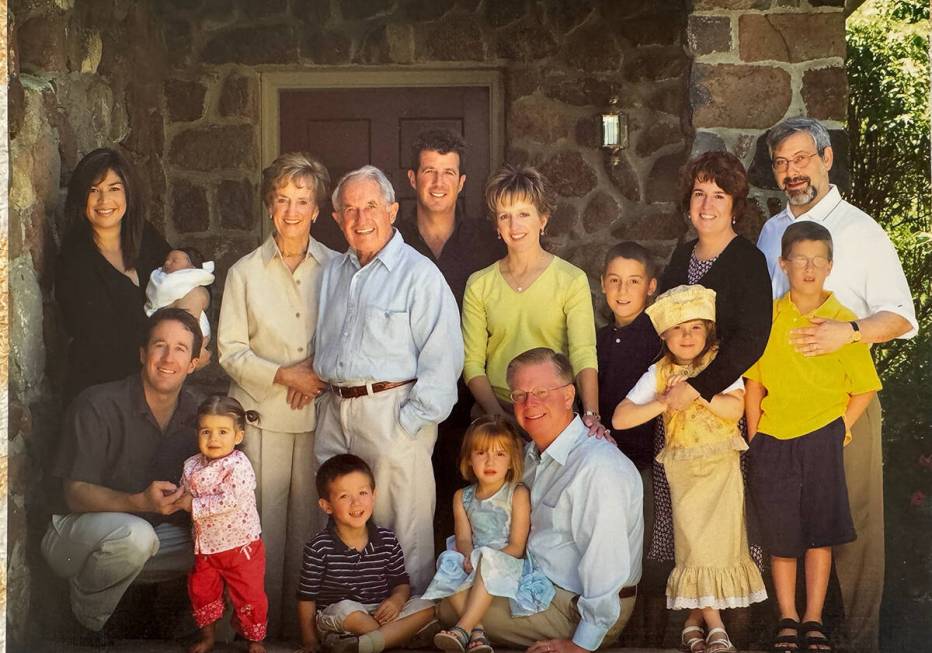 The late gaming mogul John Ascuaga, center, with his family. (The Ascuaga family)