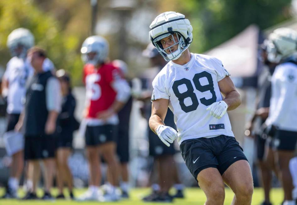 Raiders tight end Brock Bowers (89) spreads out wide during the first day of Raiders training c ...