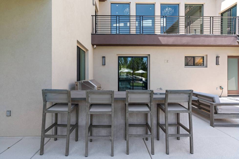 Outdoor bar area at the Olympia Canyon Way estate. (Edgar Lara, DronePixel)