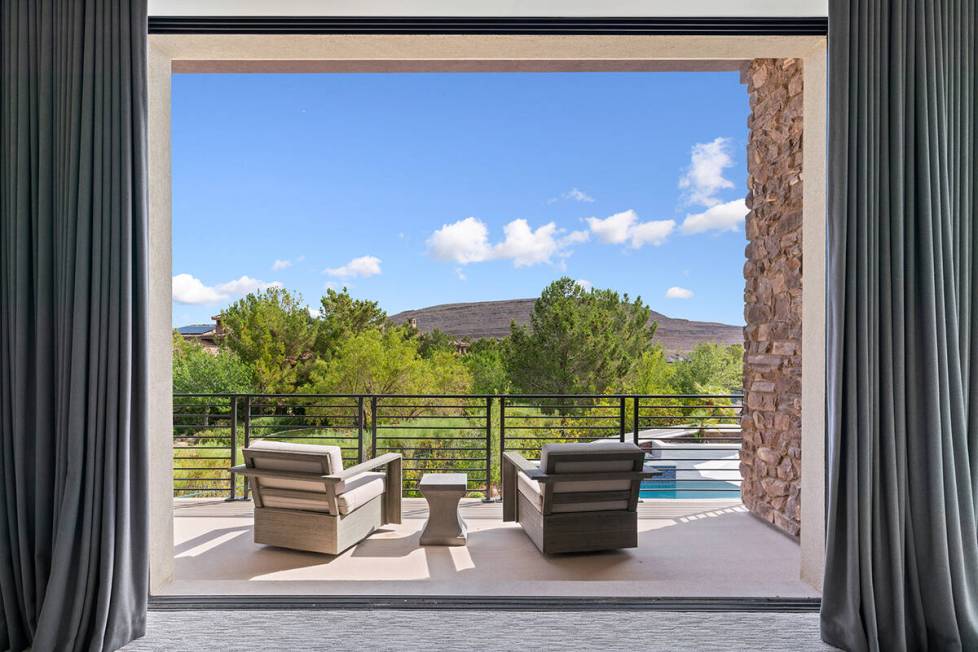 The patio at Derek Carr’s estate. (Edgar Lara, DronePixel)