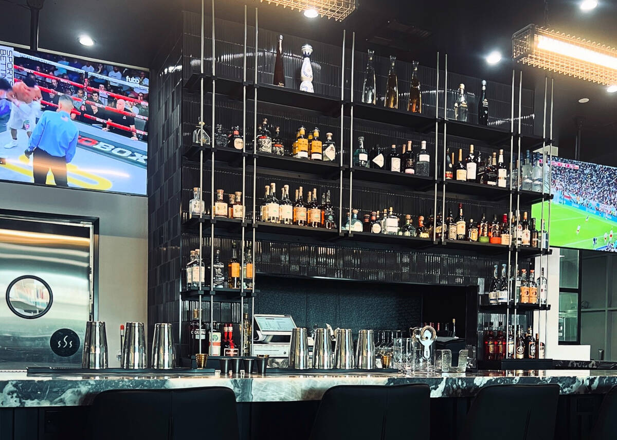 The new bar and lounge at C&R Public House & Eatery, formerly Crust & Roux, in Las Vegas. (AYYA ...