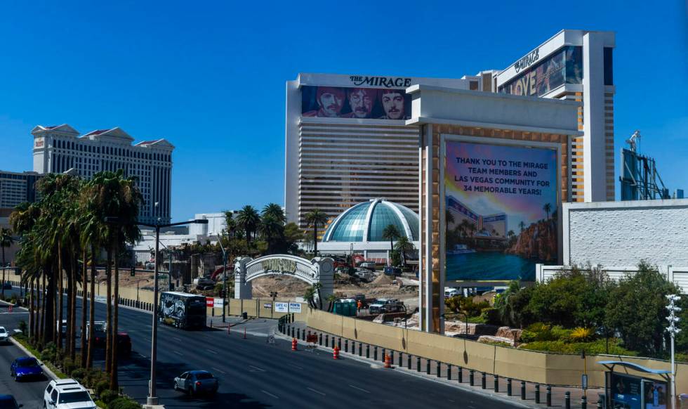 A thank you sign is posted near the entrance as demolition continues at the Mirage on Thursday, ...