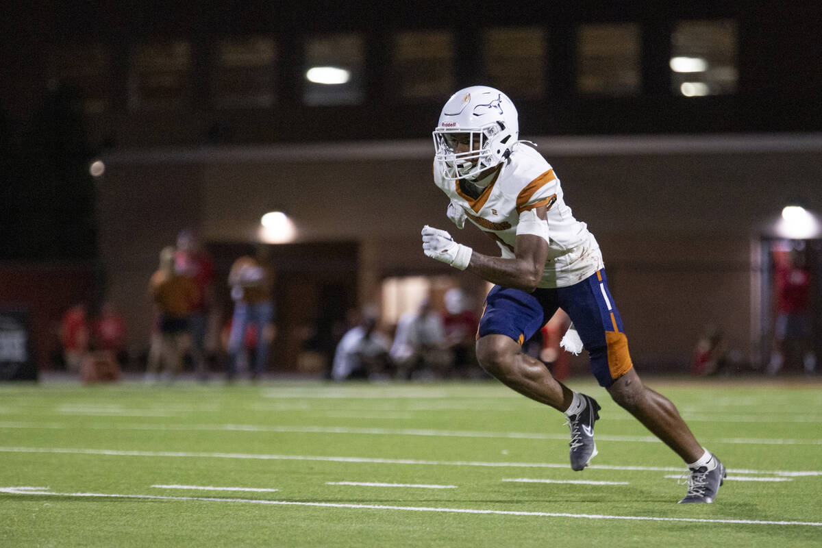 Legacy senior Dominic Oliver (1) competes during the Class 5A high school ‘Battle of the ...