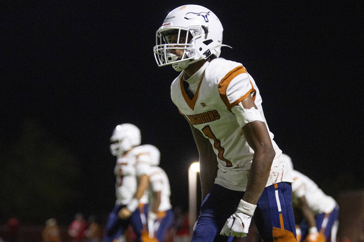 Legacy senior Dominic Oliver (1) prepares for the snap during the Class 5A high school ‘ ...