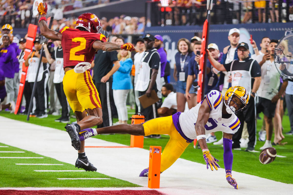 LSU wide receiver Kyren Lacy (2) falls out of bounds after failing to catch the ball as Souther ...