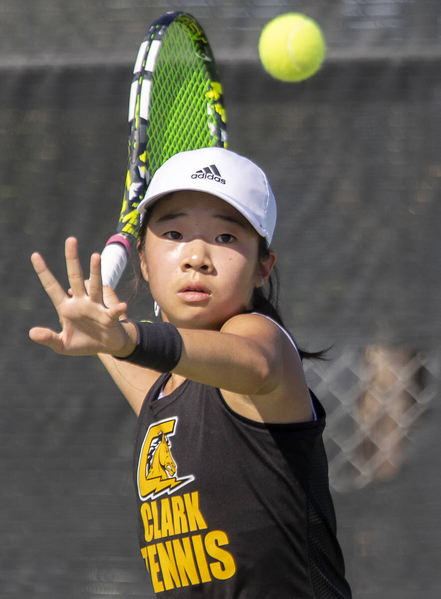 Clark freshman Jane Lee competes during the high school tennis matches against Palo Verde at Pa ...