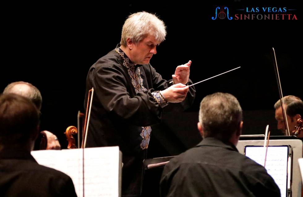 Conductor Taras Krysa and the Las Vegas Sinfonietta (courtesy of Gabriella Benavidez)